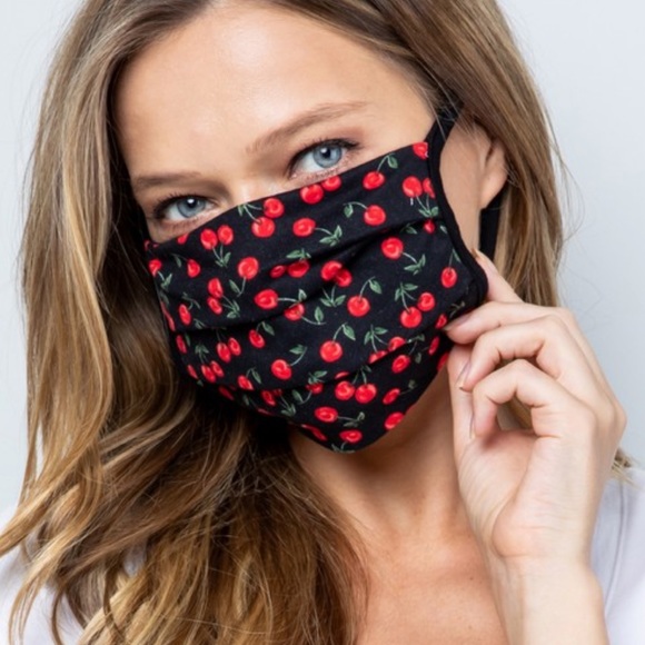 RED CHERRIES REUSABLE MADE IN USA FACE MASK - Picture 3 of 3